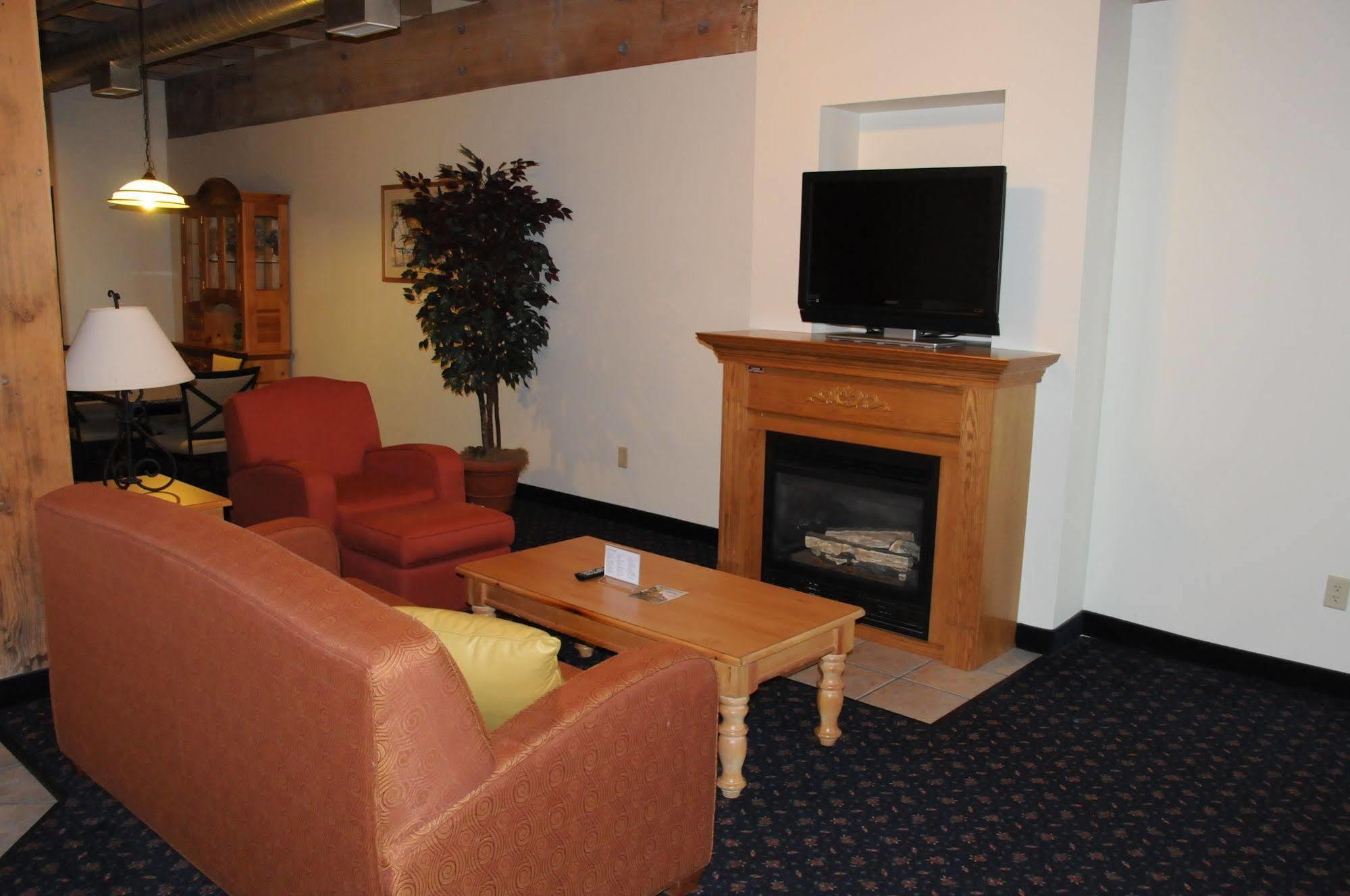 The Suites Hotel At Waterfront Plaza Duluth Exteriör bild